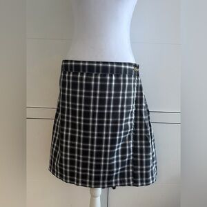Chic Black and White Plaid Mini Skirt